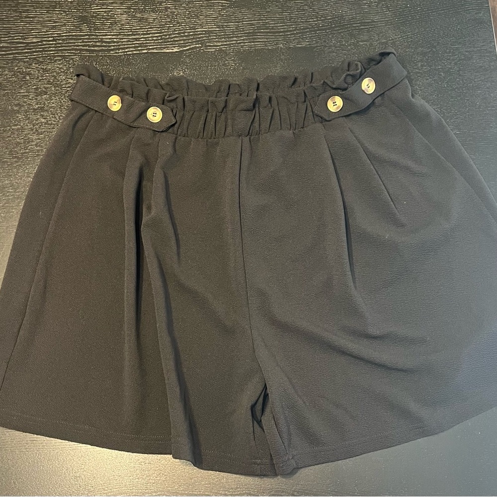 New W/Tags Casual Black Women's Shorts